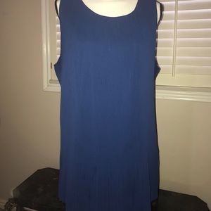 NWOT ROZ & ALI/Long Blue Blouse